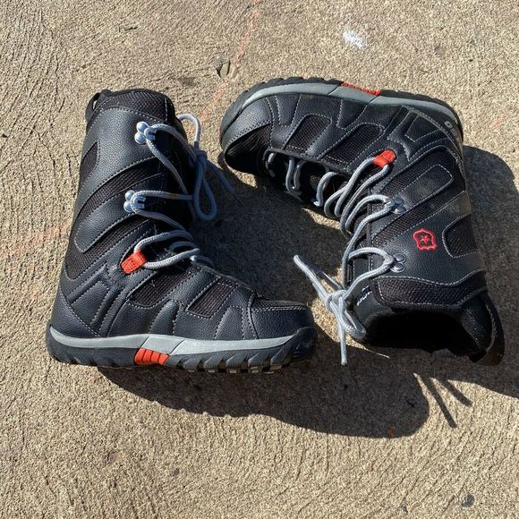 fifty one fifty snowboard boots
